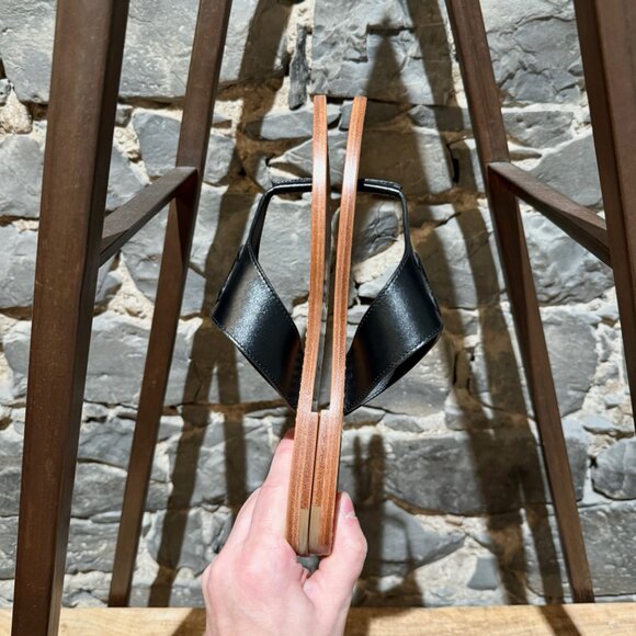 Celine Black Leather Triomphe Logo Lympia Thong Sandals - Picture 9 of 13